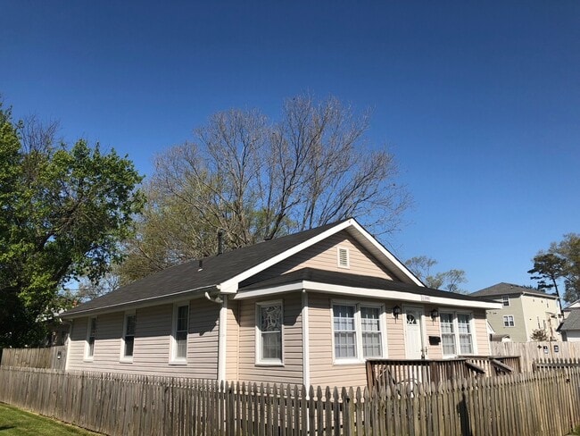 property at 1300 Cypress Ave