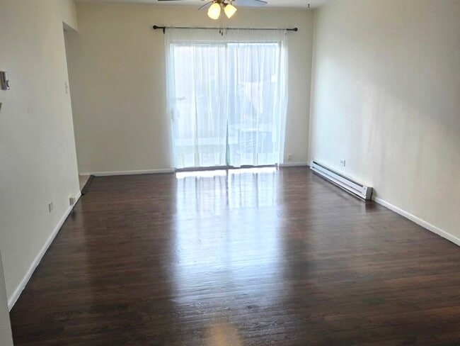 1S252 Stratford Ln in Villa Park, IL - Building Photo - Building Photo