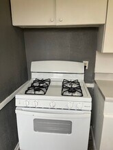 1950 Nelawood Rd in East Cleveland, OH - Foto de edificio - Building Photo