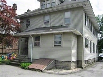 4 Berkeley St in Norwalk, CT - Foto de edificio - Building Photo