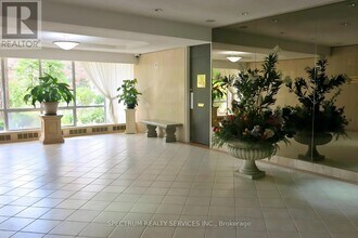 455 Sentinel Rd in Toronto, ON - Building Photo - Building Photo