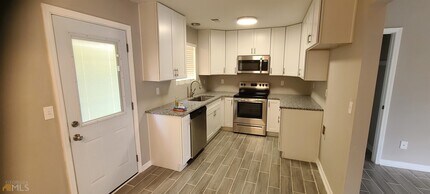 293 Stony Brook Cir in Jackson, GA - Building Photo - Building Photo