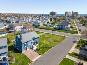 3 Drew Ct in Monmouth Beach, NJ - Building Photo - Building Photo