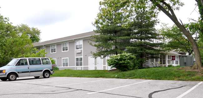 St Mark's Apartments in Catonsville, MD - Foto de edificio - Building Photo