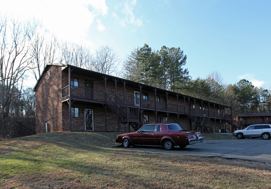 201-202 Leisure Time Ln in Winston-Salem, NC - Building Photo