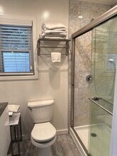 2347 Ashland Ave, Unit Ashland in Santa Monica, CA - Building Photo - Building Photo