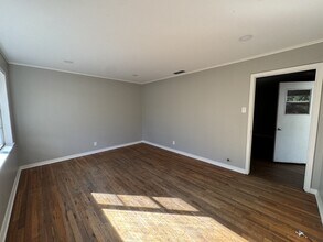 1019 Brooksy St in Gilmer, TX - Building Photo - Building Photo