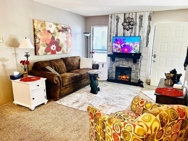 2600 S White Mountain Rd in Show Low, AZ - Building Photo - Building Photo