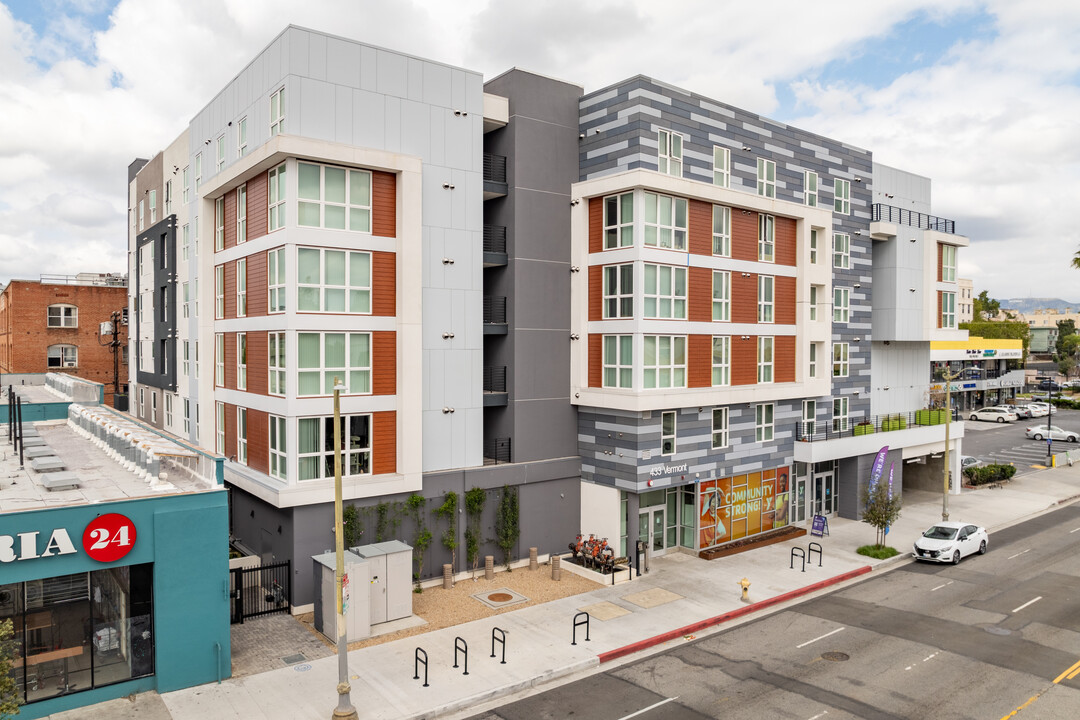 Vermont Corridor Apartments in Los Angeles, CA - Building Photo