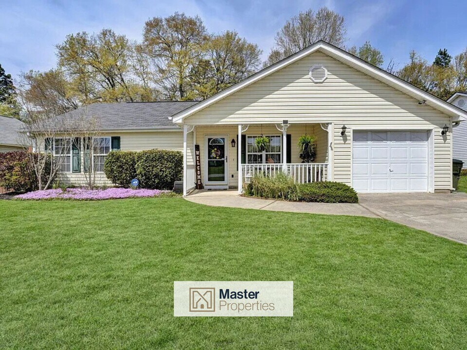 639 Veryfine Dr in Fountain Inn, SC - Building Photo