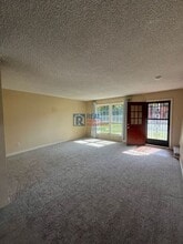 3825 S Monaco St Pkwy in Denver, CO - Building Photo - Building Photo