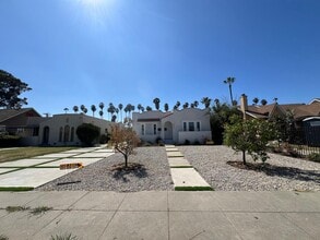 4703 9th Ave, Unit 4703 9th Ave in Los Angeles, CA - Foto de edificio - Building Photo