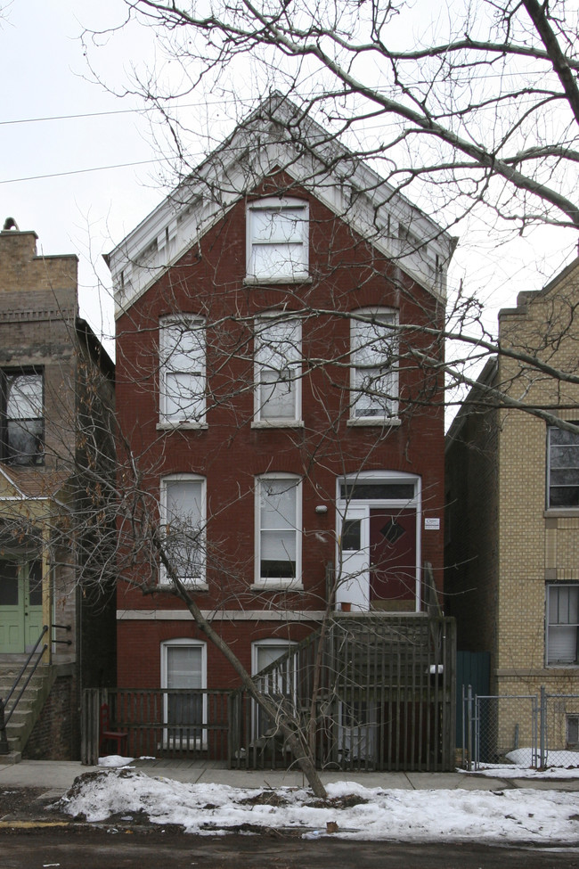 2032 N Winchester Ave in Chicago, IL - Building Photo - Building Photo