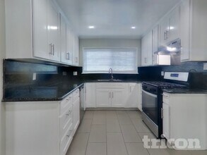 121 Hodges St in Vallejo, CA - Building Photo - Building Photo