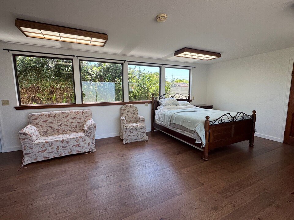 2424 L St in Eureka, CA - Building Photo