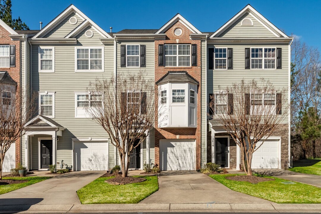 2616 Wyntercrest Ln in Durham, NC - Foto de edificio