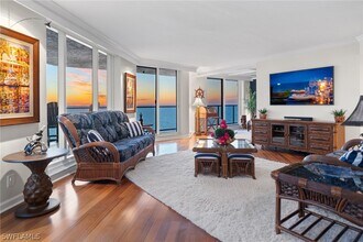 4901 Gulf Shore Blvd N in Naples, FL - Building Photo - Building Photo