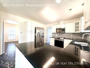 8509 Golf Ridge Dr in Charlotte, NC - Building Photo - Building Photo