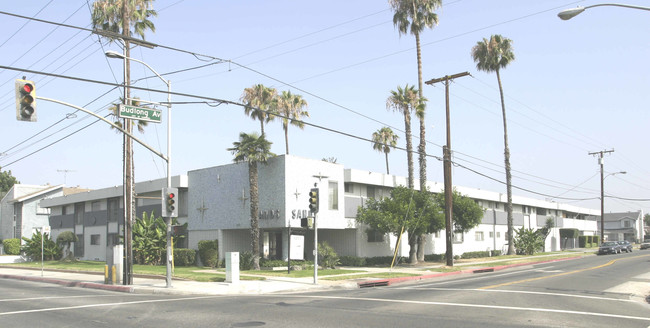 Sands in Gardena, CA - Foto de edificio - Building Photo