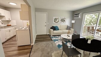 Peppertree in Kalamazoo, MI - Building Photo