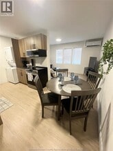 808 Ottawa St in Windsor, ON - Building Photo - Building Photo