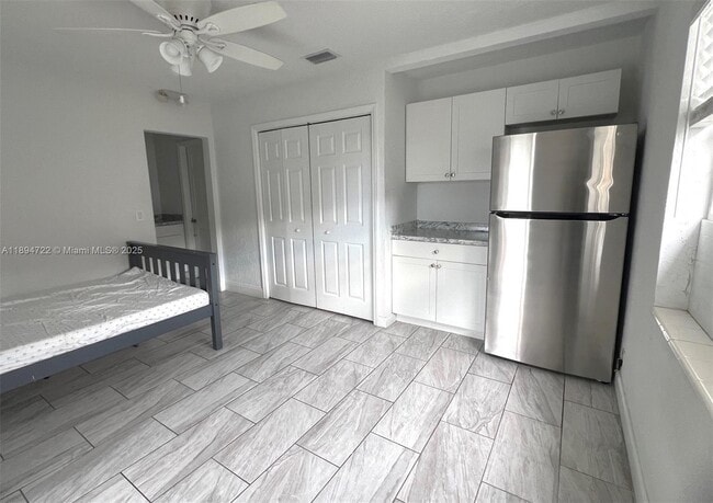 5850 Sheridan St in Hollywood, FL - Building Photo - Building Photo