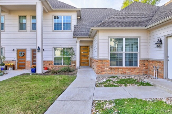 property at 12164 Abbey Glen Ln