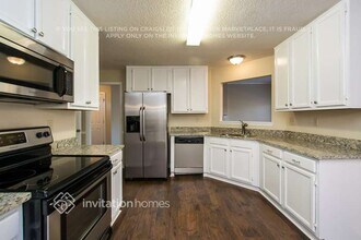 3475 Whisperwood Ct NW in Marietta, GA - Foto de edificio - Building Photo