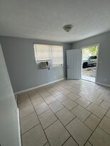 1614-1616 W 3rd St in Jacksonville, FL - Building Photo