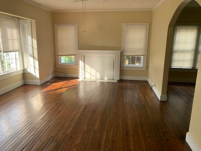 321 5th Ave, Unit A in Eastman, GA - Building Photo - Building Photo