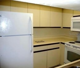 733 Carpenters Way in Lakeland, FL - Building Photo - Building Photo