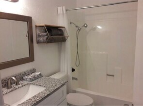 511 East Brockton Avenue, Unit B in Redlands, CA - Building Photo - Building Photo