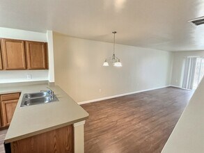 100 Stratford Lakes Dr in Durham, NC - Building Photo - Building Photo
