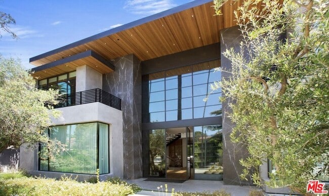 property at 610 Foothill Rd