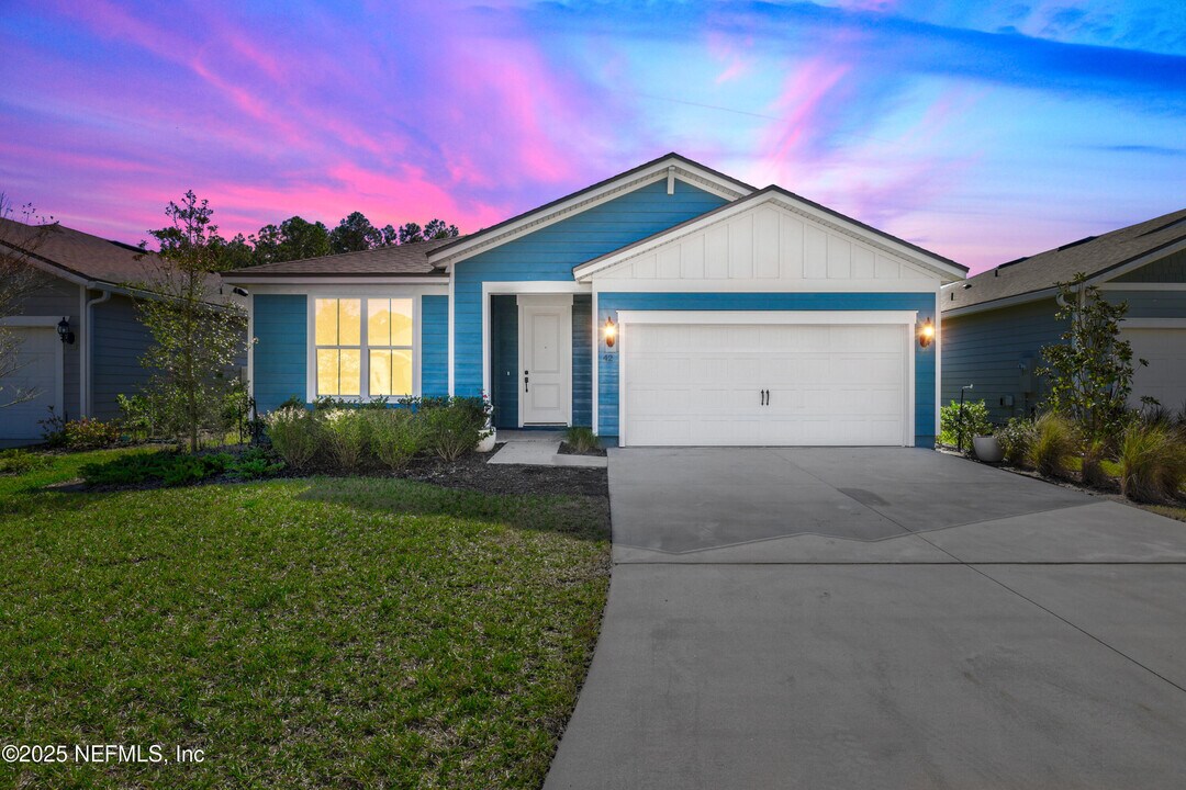 42 Myrtle Oak Ct in St. Augustine, FL - Building Photo