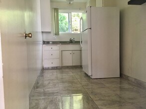 1318 N Martel Ave, Unit 6 in Los Angeles, CA - Building Photo - Building Photo