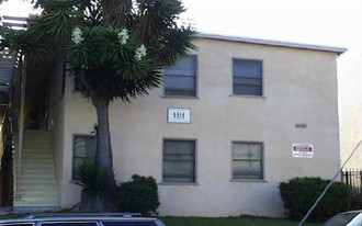 1347 S Cochran Ave in Los Angeles, CA - Building Photo