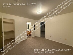 5812 W Clearview Ln in Boise, ID - Building Photo - Building Photo