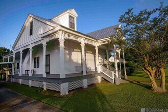 1228 Mississippi St in Donaldsonville, LA - Foto de edificio - Building Photo