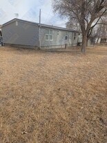 340 Hoskins-McGuire Rd in Rock Springs, WY - Building Photo