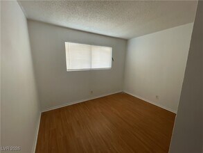 705 Morgan Ave in Las Vegas, NV - Building Photo - Building Photo