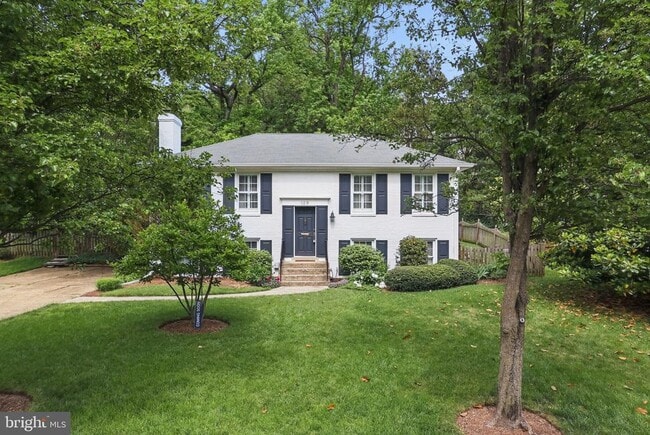 property at 129 Fort Williams Pkwy