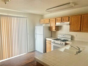 5304 Harmony St in Las Vegas, NV - Building Photo - Building Photo