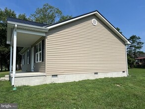 2849 Giles Mill Rd in Bunker Hill, WV - Building Photo - Building Photo
