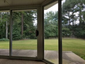 10580 Stonepoint Pl in Duluth, GA - Building Photo - Building Photo