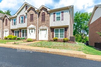 1628 Brentwood Pointe in Franklin, TN - Foto de edificio - Building Photo