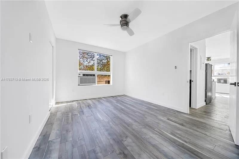 1036 SW 5th St in Miami, FL - Building Photo