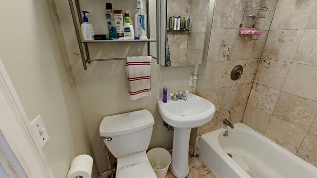 616 Columbus Ave, Unit 2 in Boston, MA - Building Photo - Building Photo