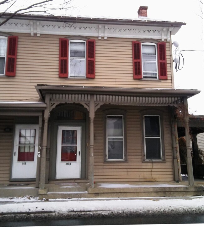 143 S Main St Apartments and Nearby Manheim Apartments For Rent