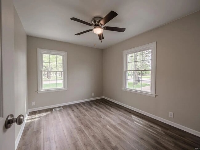 5416 Washington Ave in Evansville, IN - Building Photo - Building Photo